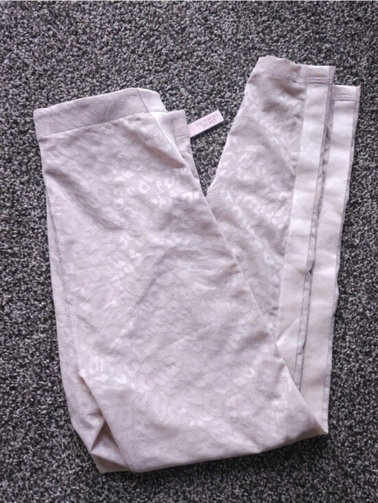 Victoria's Secret Pants - New Victoria's Secret Mesh Cheetah Leggings Small